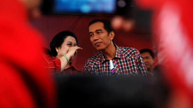 Jokowi Jurkam Rieke-Teten