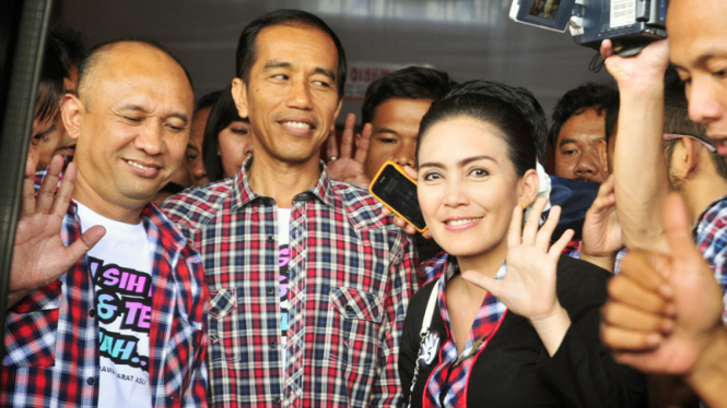 Jokowi Jurkam Rieke-Teten