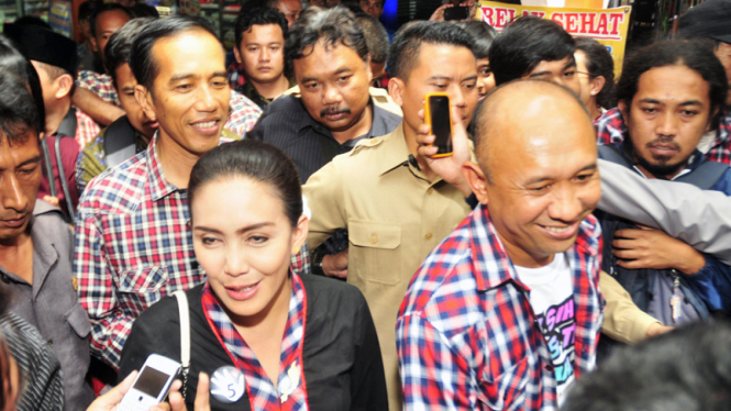 Jokowi Jurkam Rieke-Teten