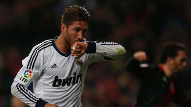 Sergio Ramos usai mencetak gol ke gawang Rayo Vallecano