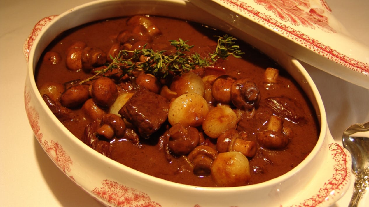 Foto Mengenal Menu Tradisional Perancis: Boeuf Bourguignon