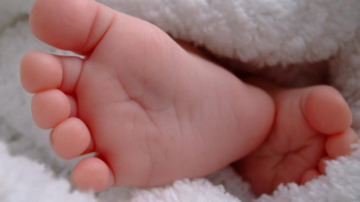 Rewel, Bayi Ini Dipukul Orangtuanya Hingga Tewas