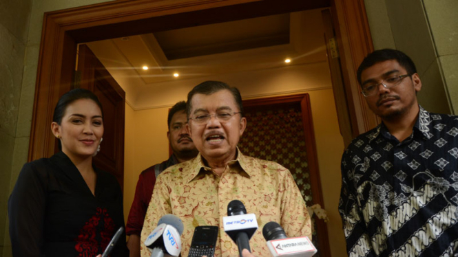 Rieke Diah Pitaloka Temui Jusuf Kalla