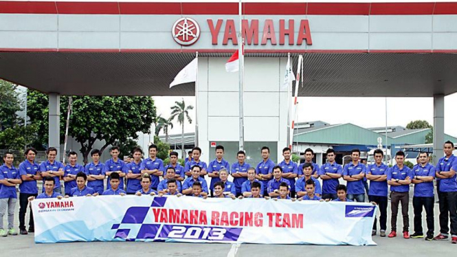 Para pembalap Yamaha Racing Team Indonesia 