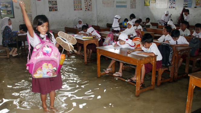 Sekolah Banjir Akibat Drainase Buruk