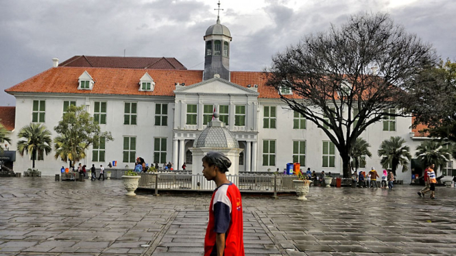 Kawasan Wisata Kota Tua Bebas PKL