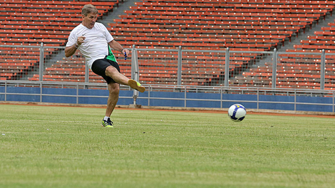 Pelatih Timnas Indonesia Luis Manuel Blanco