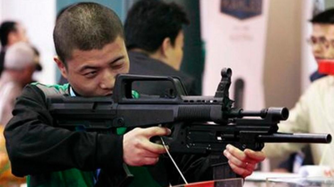 Senjata api atau senapan serbu buatan China