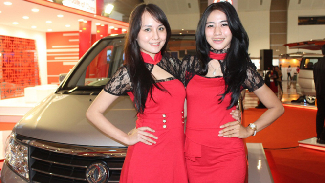 spg cantik pameran aksesori otomotif