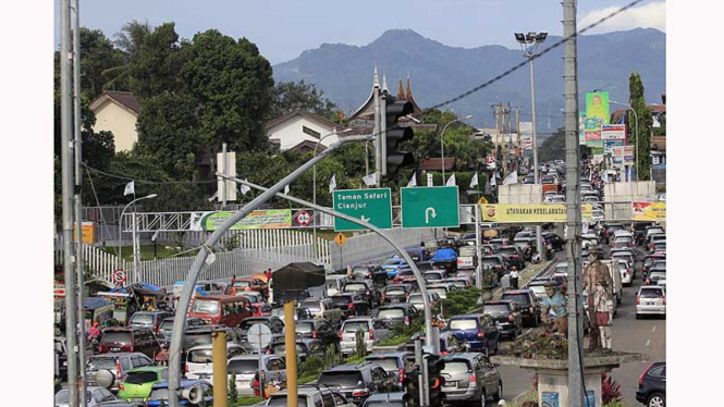 Ilustrasi macet di kawasan Puncak, Bogor, Jawa Barat.