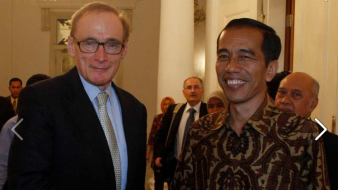Menlu Australia Bob Carr bersama Gubernur DKI Jakarta Joko Widodo