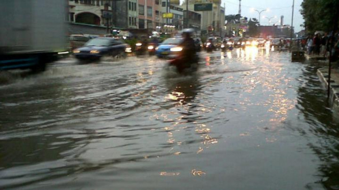 Banjir di Margonda Raya