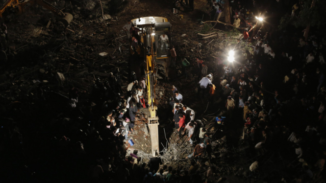 bangunan runtuh di mumbai, 9 orang tewas