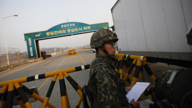 tentara korea selatan di perbatasan