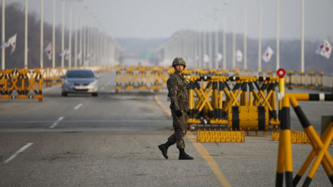 tentara korea selatan di perbatasan
