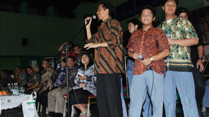 Jokowi Berdialog Dengan Siswa SMA 6 dan 70