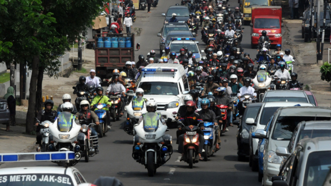 Suasana Rumah Duka Alm Ustadz Jeffry Al Buchori