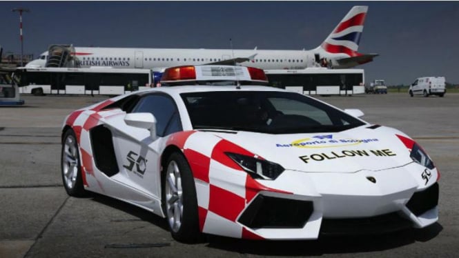 Lamborghini Aventador jadi mobil operasional bandara