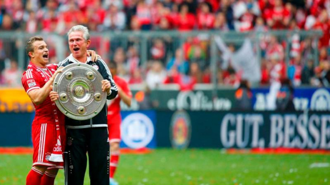 Jupp Heynckes merayakan gelar juara Bundesliga