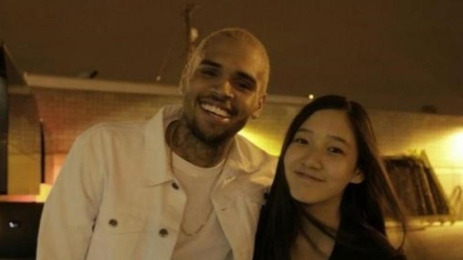 Chris Brown dan artis Korea