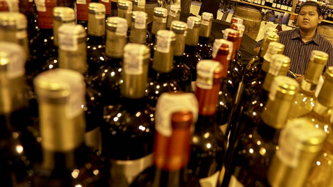 Berbagai Macam Wine Dijual di JFFF 2014