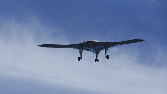 pesawat X-47B drone