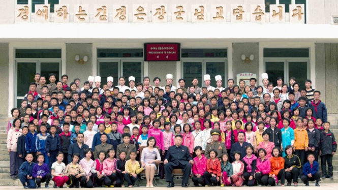 kim jong un kunjungi kamp anak di pyongyang