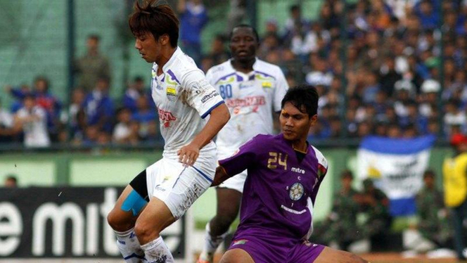 Persita Tangerang vs Persib Bandung