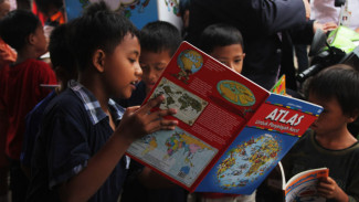 Tips Sederhana Senang Membaca Buku