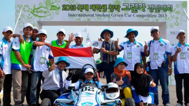 Mobil Listrik UNY Sabet Juara di Kompetisi Internasional