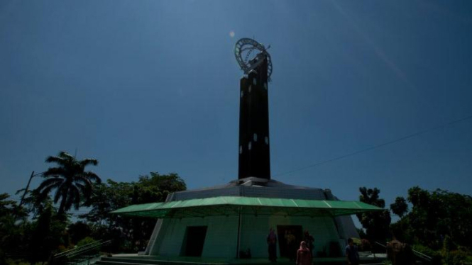 Tugu Khatulistiwa (ekuator) di Pontianak, Kalimantan Barat.