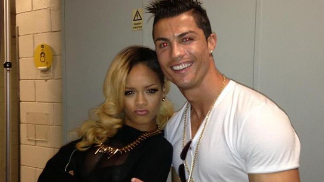 Cristiano Ronaldo berpose bersama Rihanna