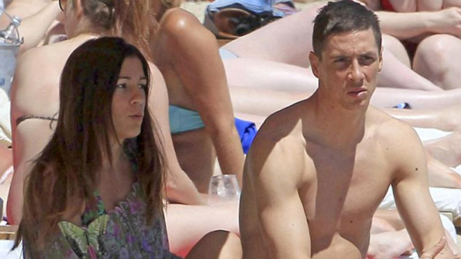 Fernando Torres dan istri, Olalla liburan di Ibiza 