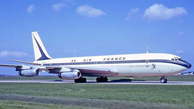 Pesawat Air France Boeing 707-300