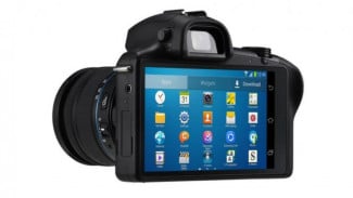 Samsung Galaxy NX Kamera dengan OS Android Jelly Bean