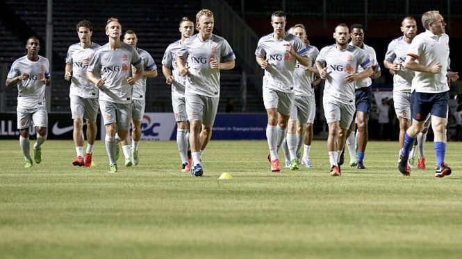 Latihan Timnas Belanda di SUGBK