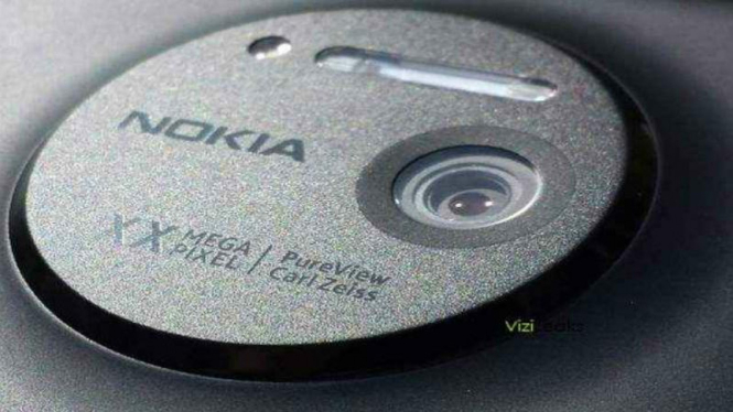 Nokia Lumia memiliki fitur utama Kamera EOS