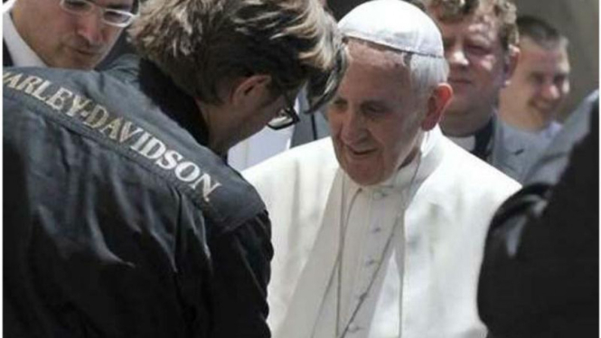 Paus Fransiskus berkati ribuan pengguna Harley