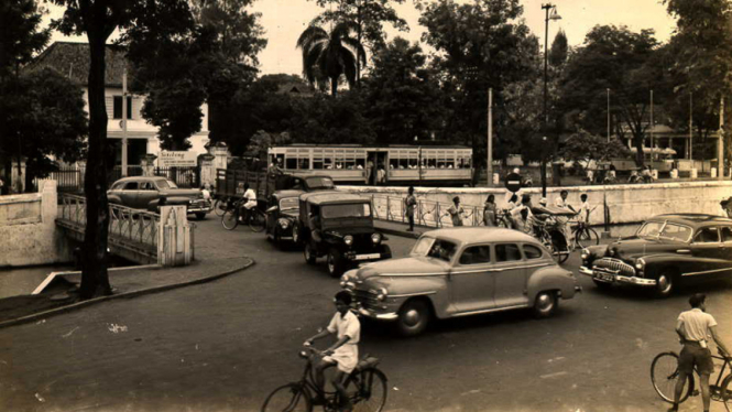 Jakarta tempo dulu gajah mada 1950