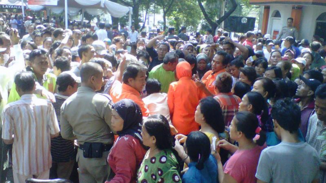 Ricuh penyaluran BLMS di Kantor Pos Jakarta Pusat