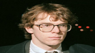 Robert Tappan Morris, Pencipta Virus Worm Komputer
