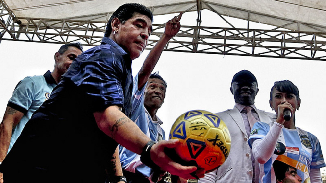Diego Maradona Sambangi Jakarta