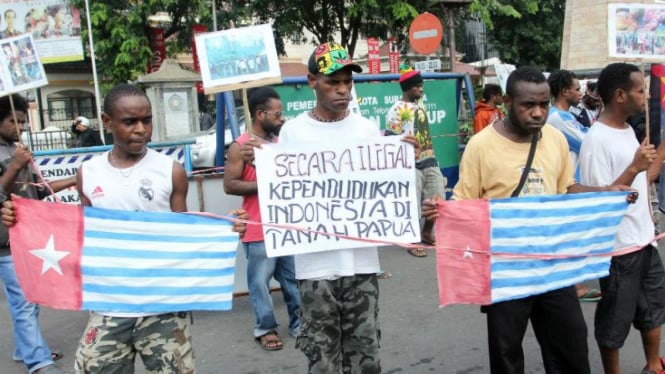 Aliansi Mahasisa Papua (AMP) cabang Solo menggelar aksi demo