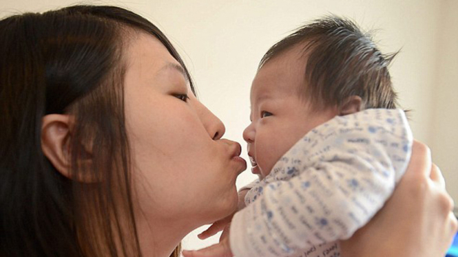 Wei Lu dan bayinya