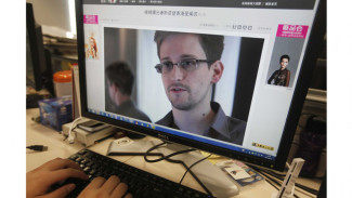 Snowden Bicara Aplikasi 'Mata-mata' Milik Google
