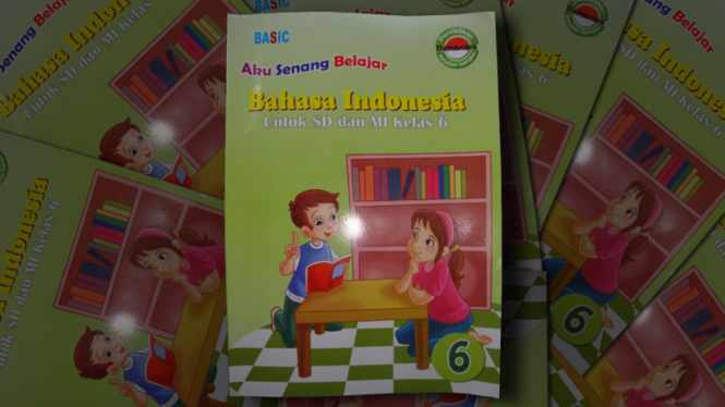 Buku pelajaran siswa SD yang berbau mesum