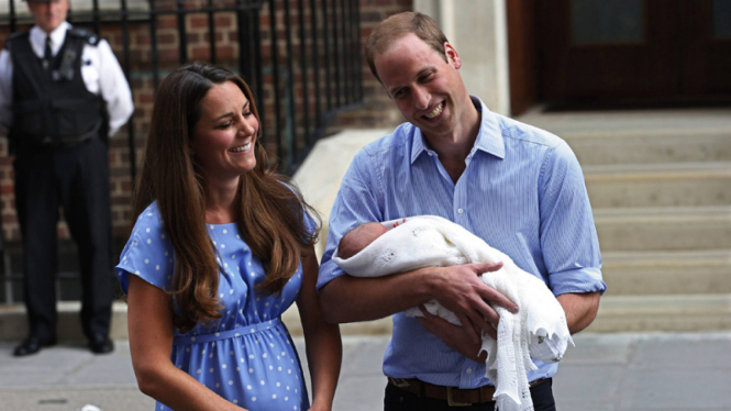 Pangeran William dan Kate Middleton Bersama Bayinya