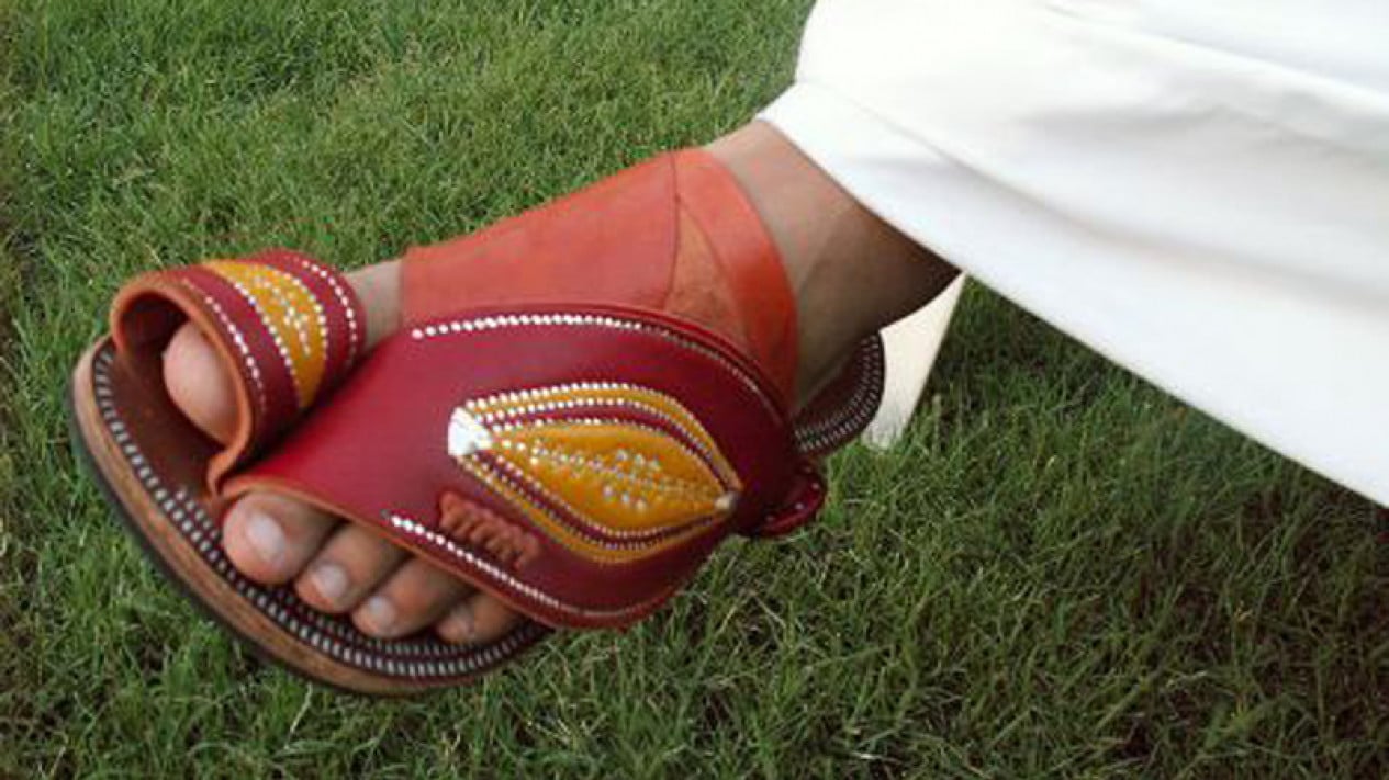 Sandal deals arab saudi