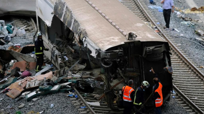 Lokasi kecelakaan kereta api di dekat Santiago de Compostela Spanyol