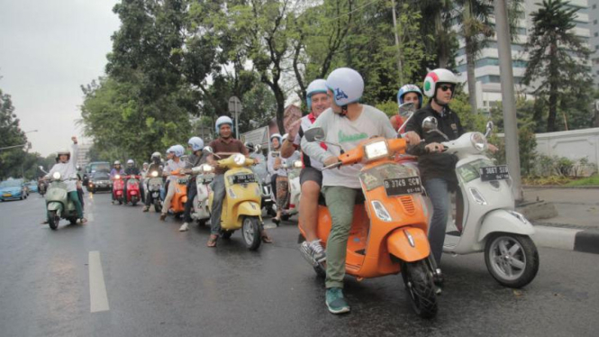 Vespa Weekender